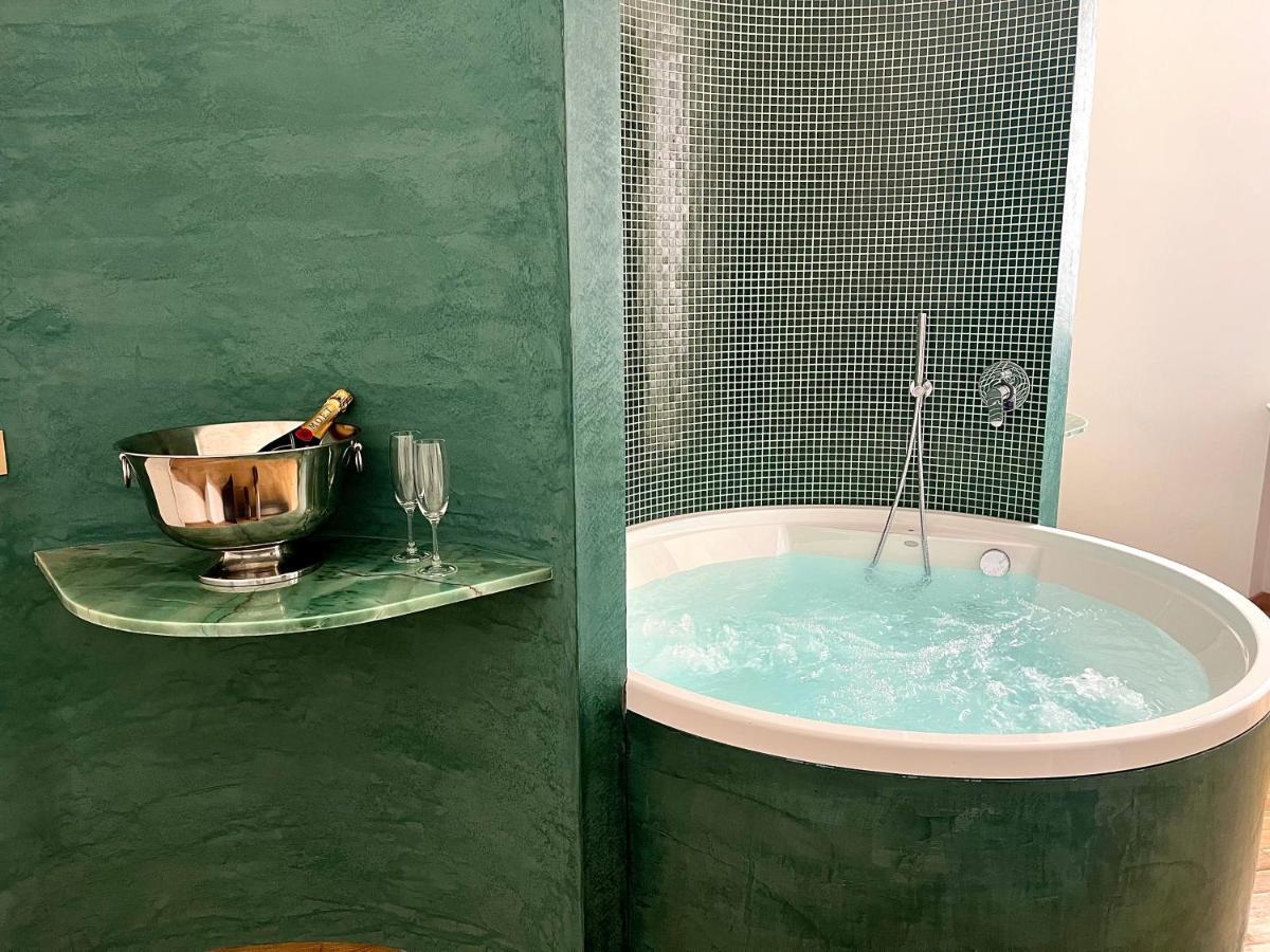 Imperial Terrace Suite Милано Екстериор снимка